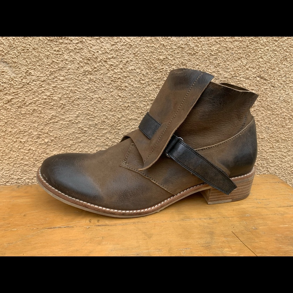 Antelope 321 Handmade Brown Leather Boots Sold Out